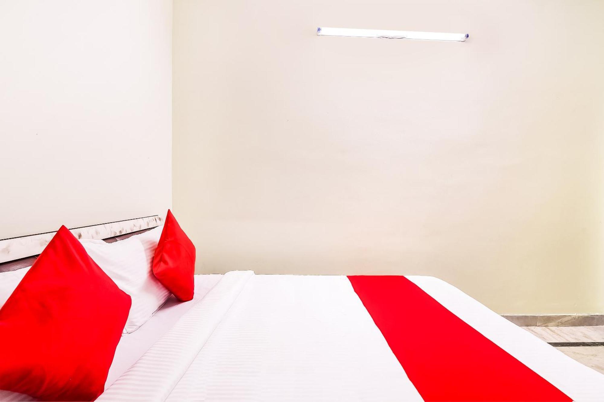 OYO 42984 Kartikeya Park View Residency Otel Chittoor Dış mekan fotoğraf