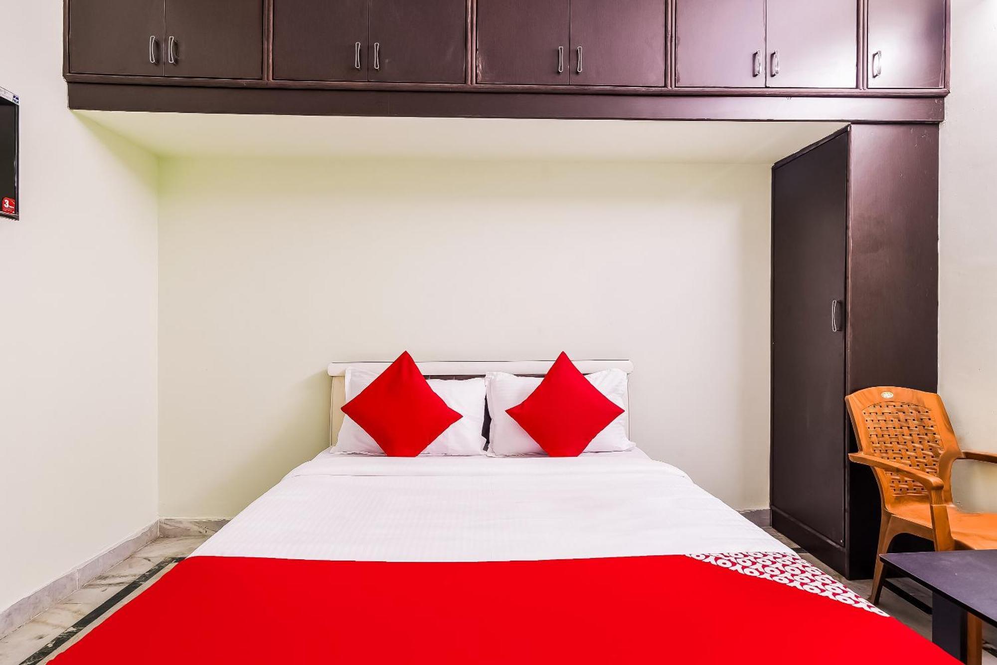 OYO 42984 Kartikeya Park View Residency Otel Chittoor Dış mekan fotoğraf